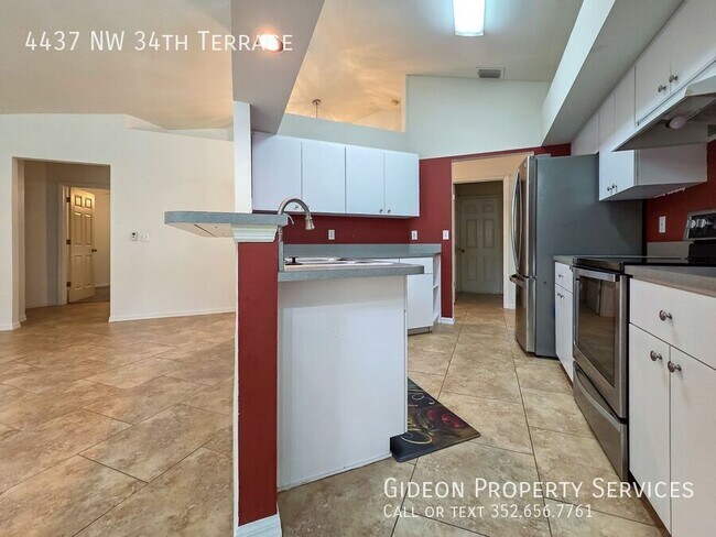 Building Photo - 4437 NW 34th Ter