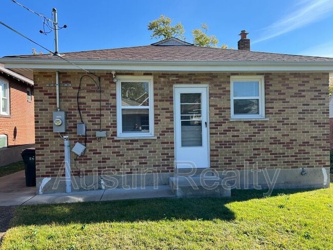 Building Photo - 1509 Collins Ave