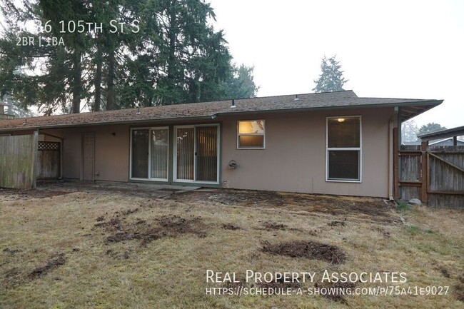 Building Photo - Cozy Two Bedroom Duplex in Tacoma Near Lew...