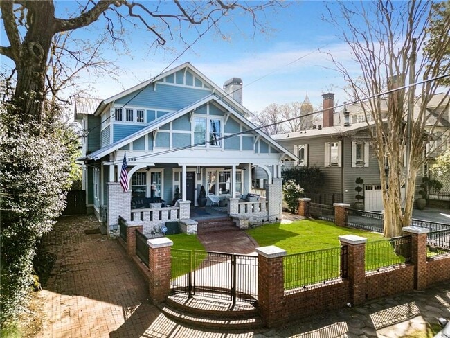 Building Photo - 349 9th St NE