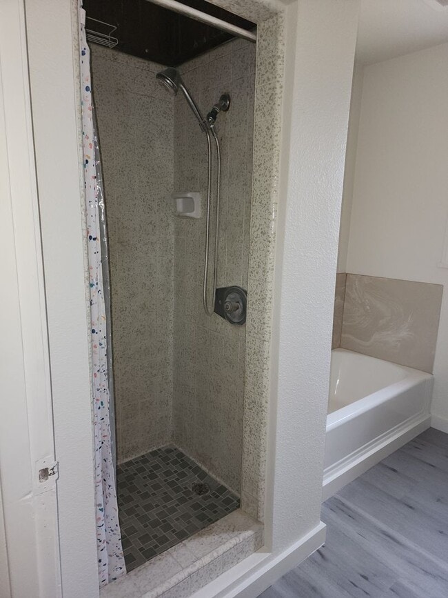 Building Photo - Country Home Between Empire and Waterford-  3 Bedroom 1 Bathroom With Central Heat And Air