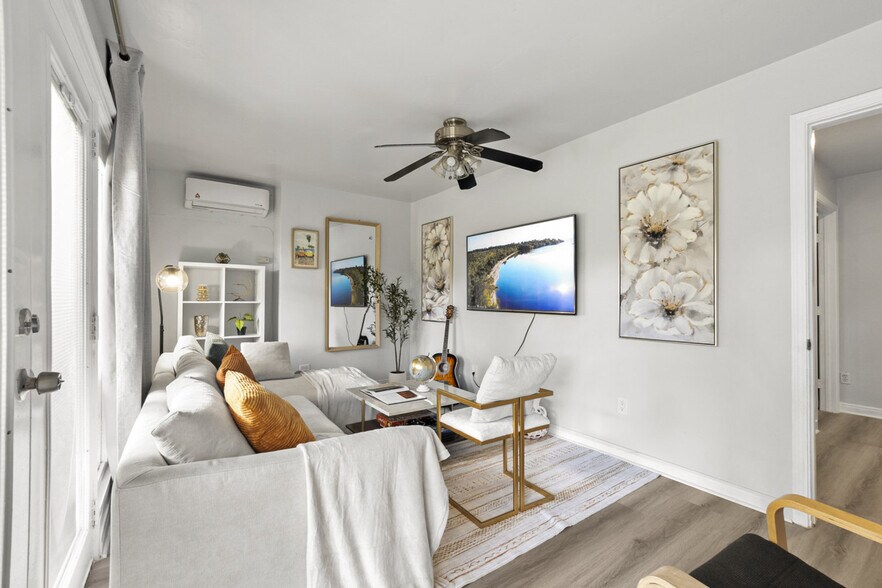 Primary Photo - 4989 Randlett Dr
