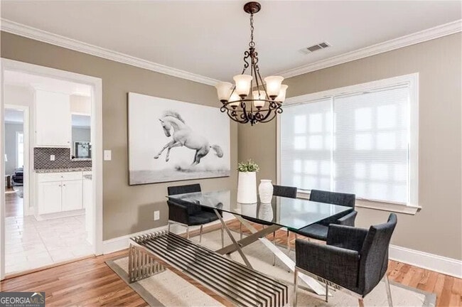 Building Photo - 311 Delmont Dr NE