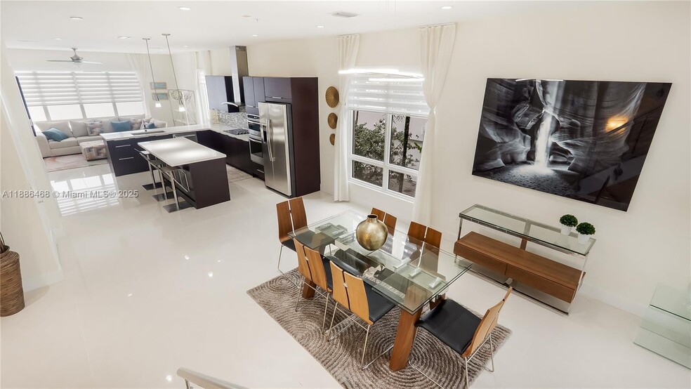 Building Photo - 6611 NW 105th Pl