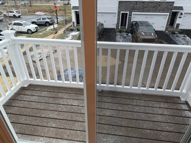 Building Photo - 531 Cooper St