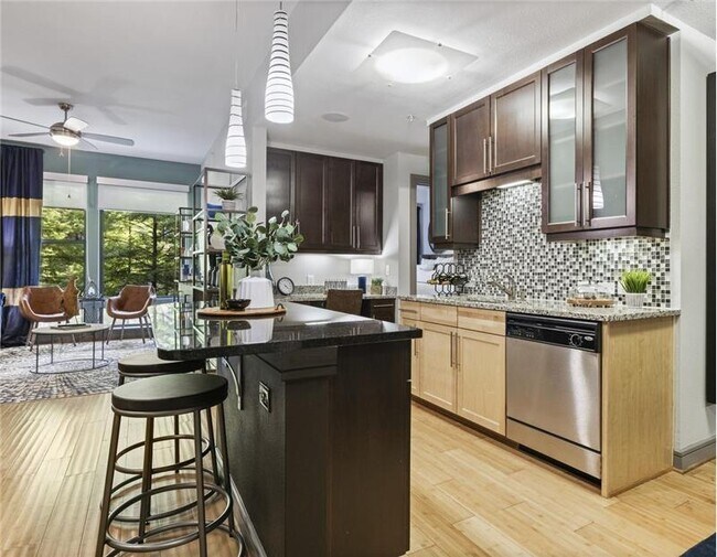 Building Photo - 117 1/2 Sandra Muraida Way