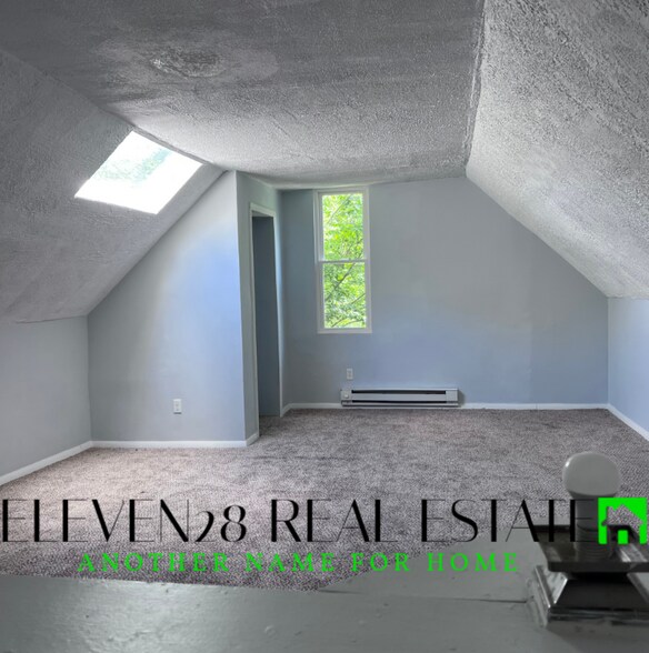 Building Photo - 2165 Selim Ave