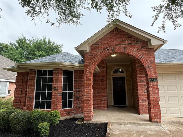 Building Photo - 1813 Quail Hollow Dr