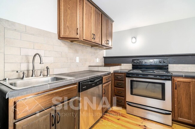 Building Photo - 4111 4th Ave S