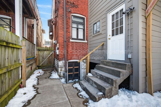 Building Photo - 3307 Halliday Ave