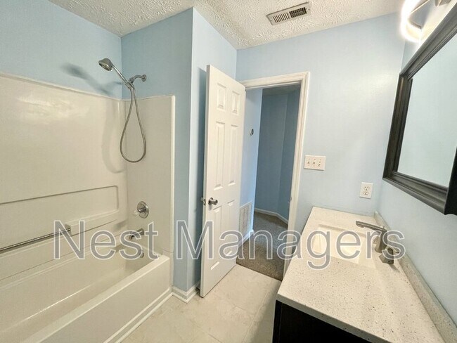 Building Photo - 350 Bubble Creek Ct