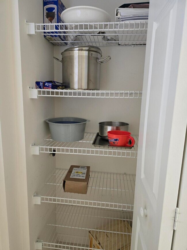 Building Photo - 12547 Imperial Isle Dr