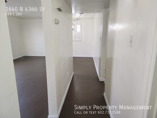 Building Photo - 1640 N 43rd St