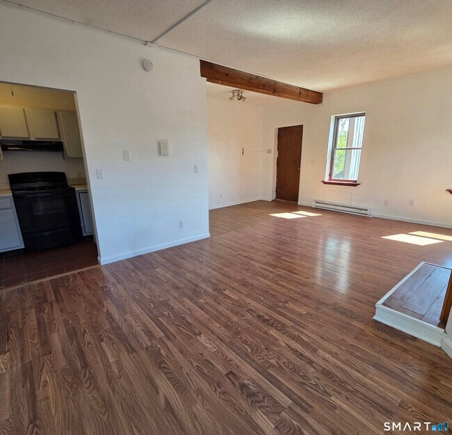 Building Photo - 52 Atwood St