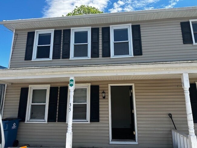 Primary Photo - 3 bedroom semi Etters