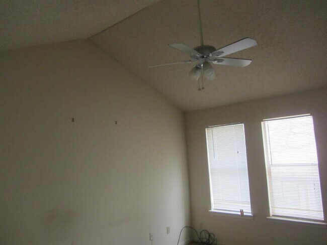 Building Photo - 5810 Twisted Pine Ct