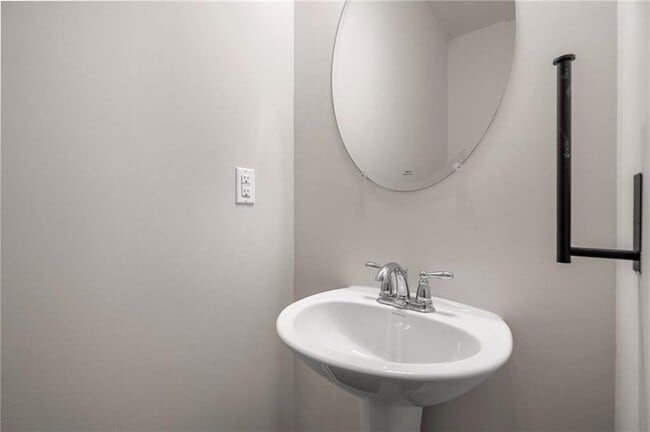 Building Photo - 4915 Longview Walk
