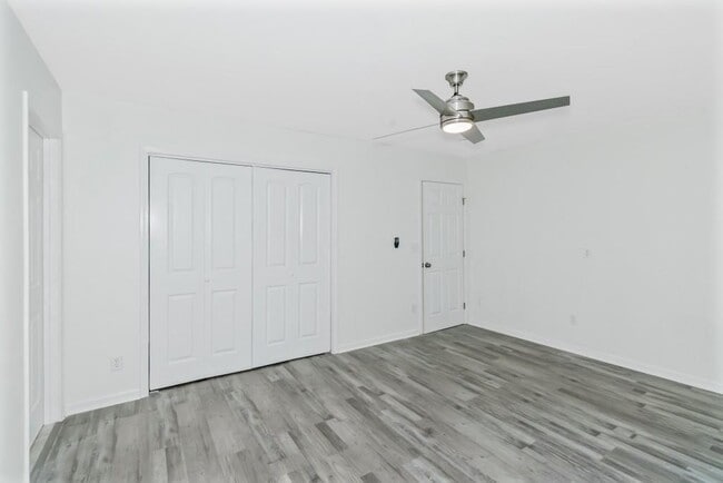 Building Photo - 204 Mill St