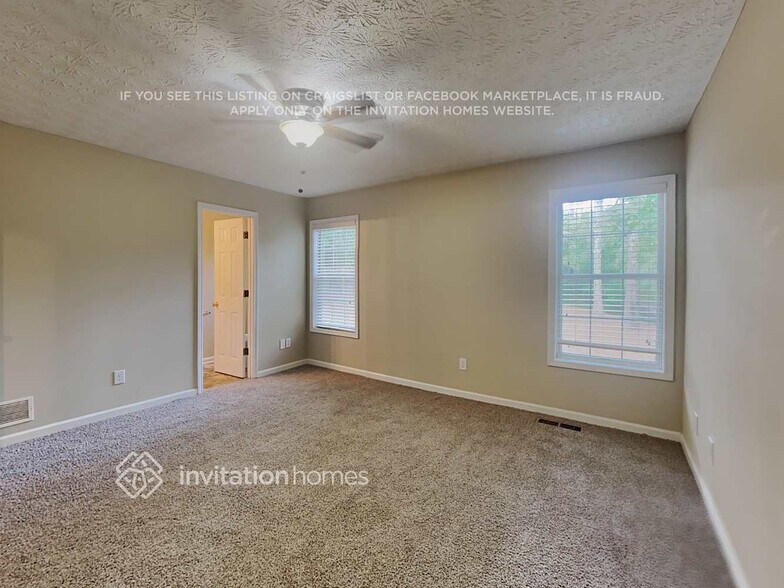 Building Photo - 204 Hawkins Farm Cir