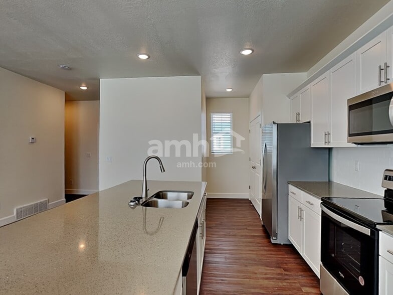Building Photo - 6064 W Copper Hawk Dr