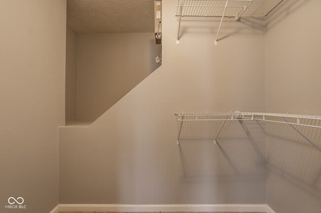 Building Photo - 51 Steele Ln