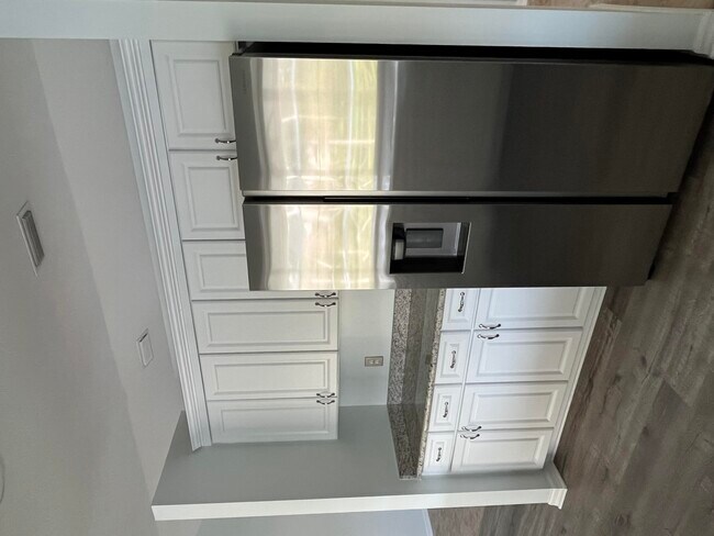 Building Photo - 1911 SE Gaskins Cir