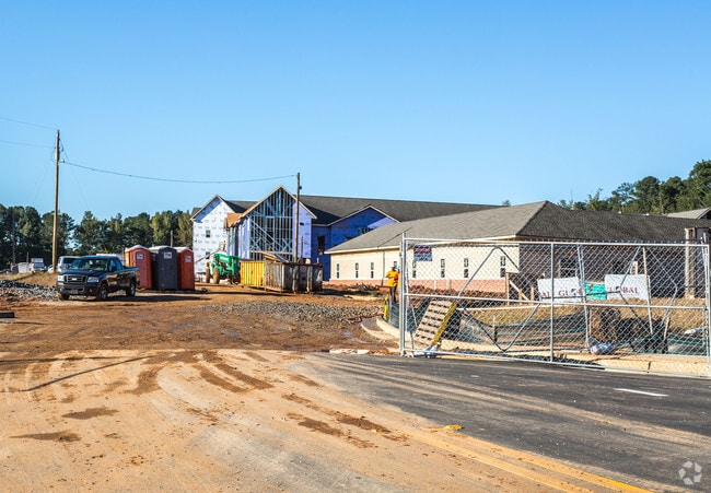 Primary Photo - Heartis Fayetteville Independent Living
