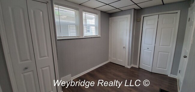 Building Photo - Spacious 3+ Bedroom Home in East Price Hill – Finished Basement & Large Backyard!