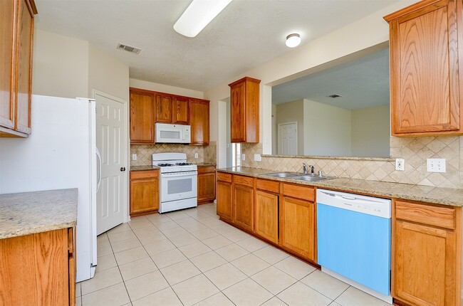 Building Photo - 7415 Oakwood Canyon Dr