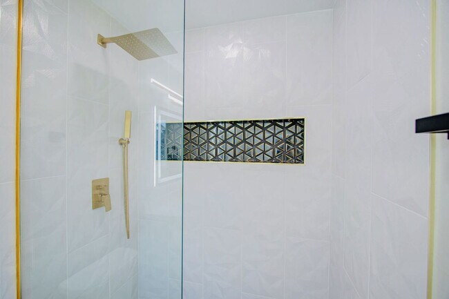 Building Photo - 6287 W Katella Ave