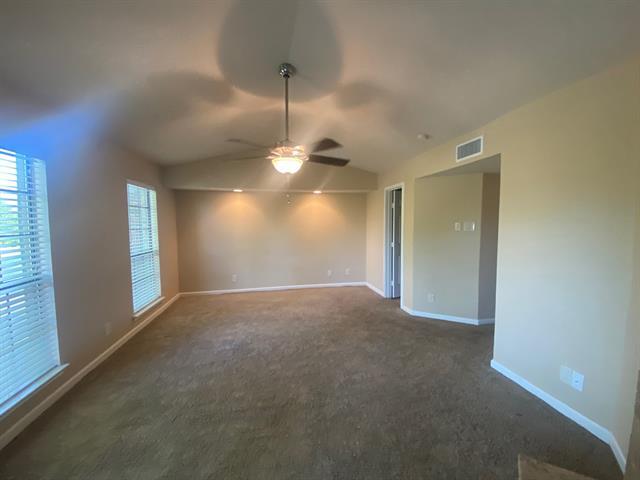Building Photo - 3101 Townbluff Dr