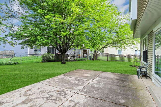 Building Photo - 3224 Bremerton Ln