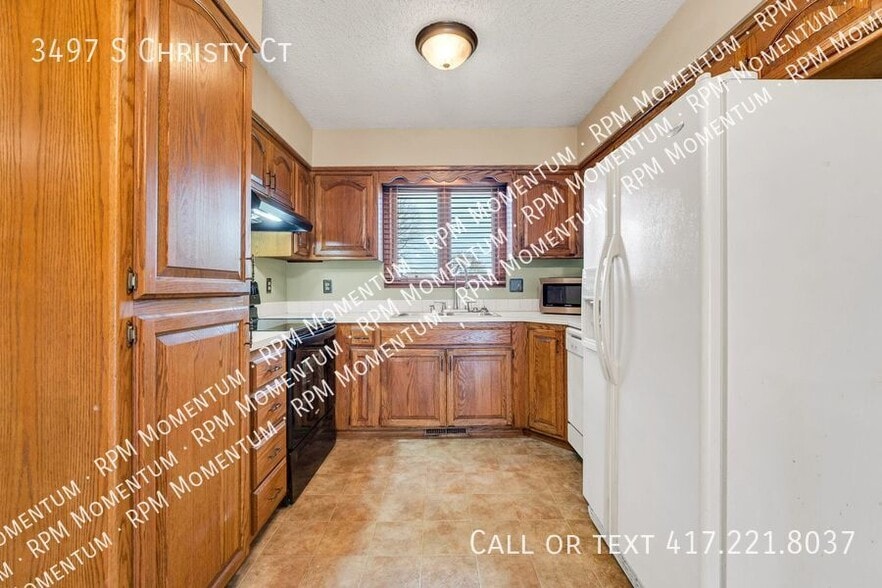 Building Photo - 3497 S Christy Ct