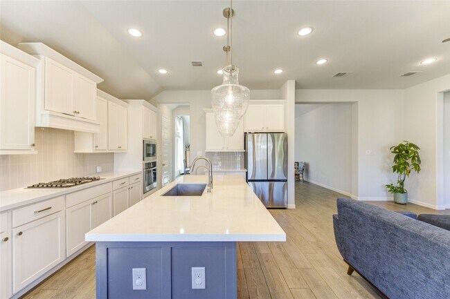 Building Photo - 6027 Painted Plains Ln