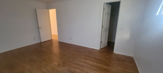 Building Photo - Unfurnished, 1-year long-term rental