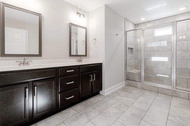 Building Photo - 205 Notgrass Rd