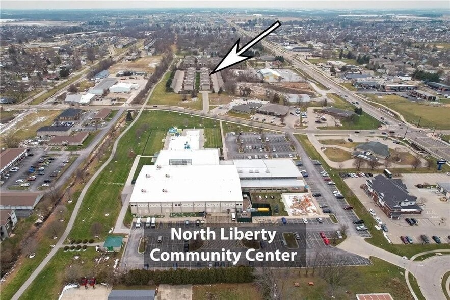 Building Photo - 80 Cherry Ct