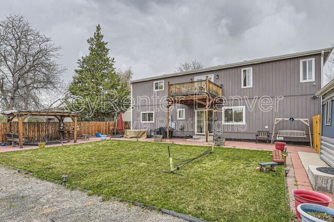 Building Photo - 737 S Nome St