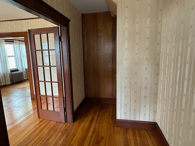 Building Photo - 63 Park St