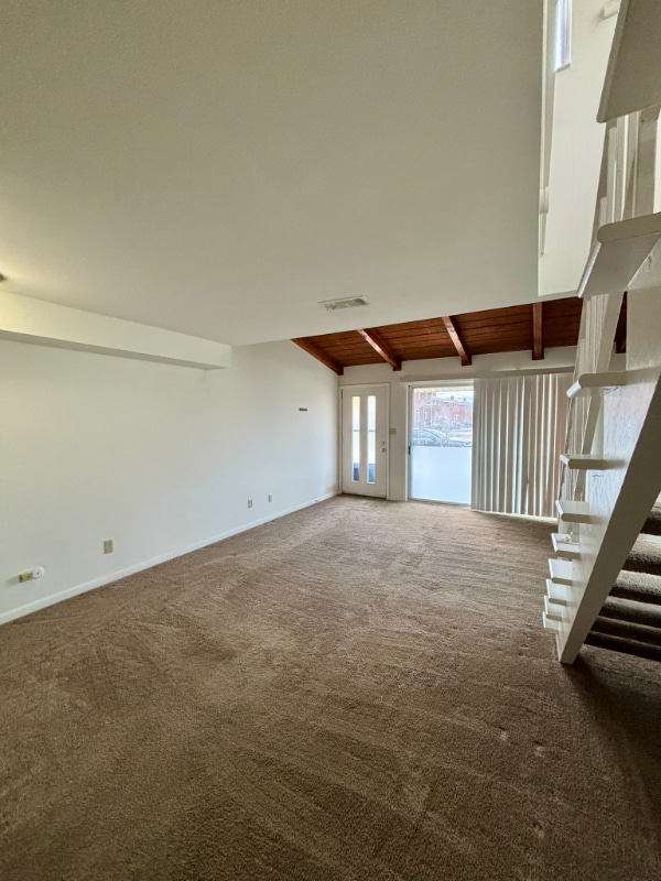 Building Photo - 11 Gloucester Ave