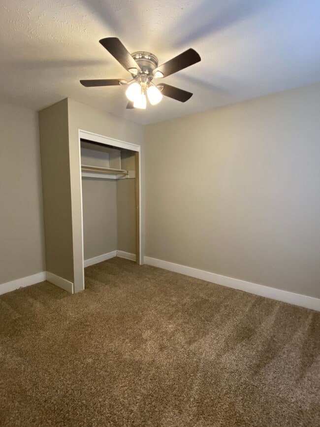 Building Photo - 2 Bed 1 Bath in the Delaware Area