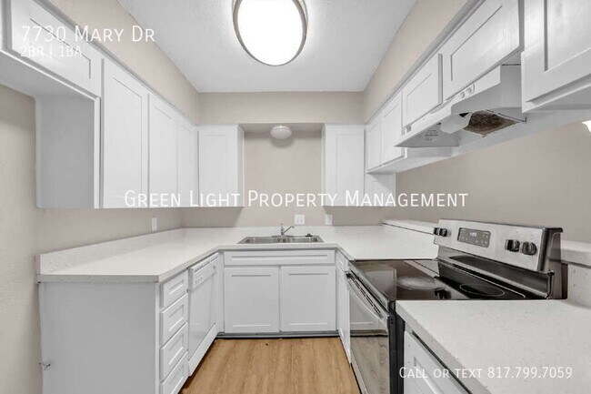 Building Photo - 7730 Mary Dr