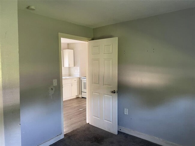 Building Photo - 610 Maiden Ln