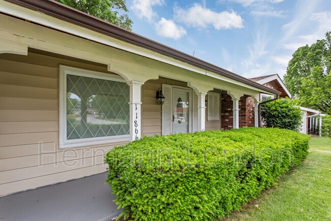 Building Photo - 11866 Colby Chase Rd