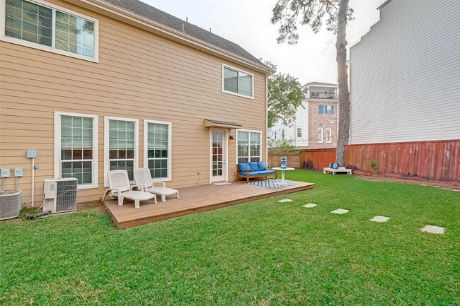Building Photo - 2650 Shady Acres Landing