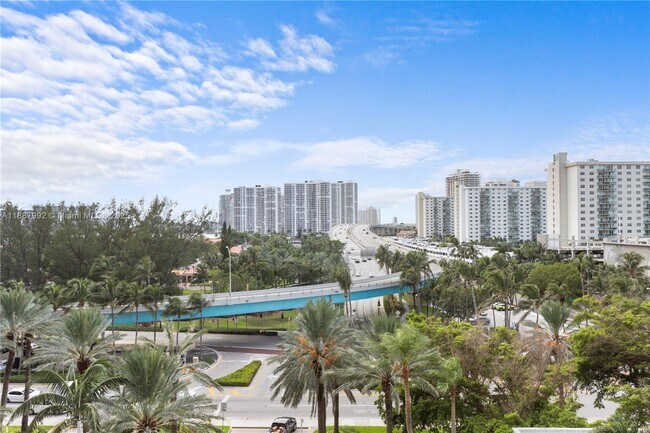 Building Photo - 19111 Collins Ave