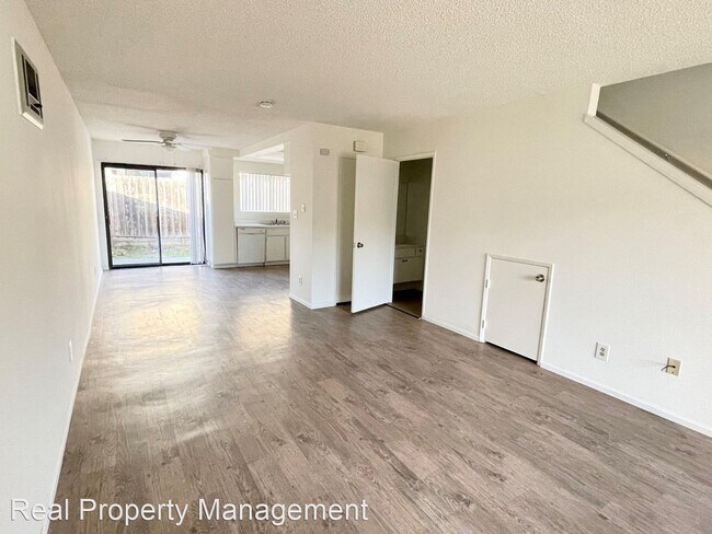 Building Photo - 2 br, 1.5 bath House - 3466 Los Mochis Way