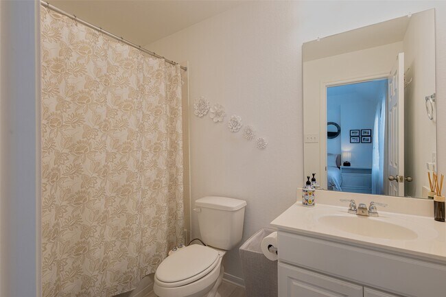 Building Photo - 31502 Willows Bracken Ct