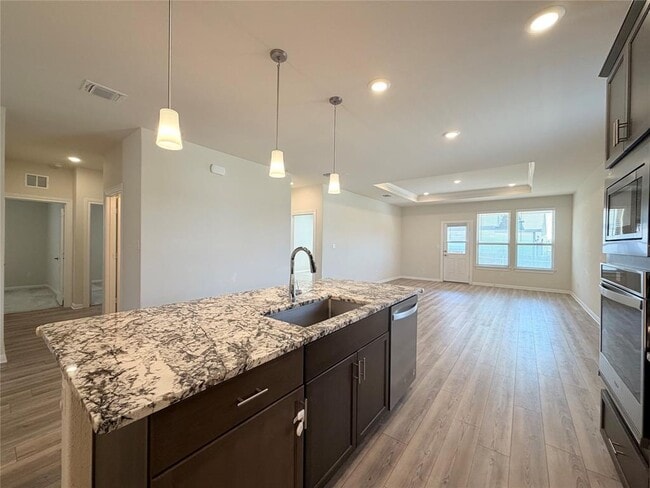 Building Photo - 508 Red Knot Ave