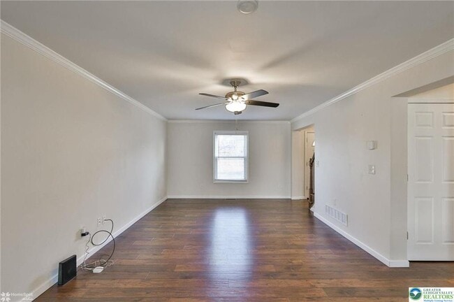 Building Photo - 2811 Kingsview Ave